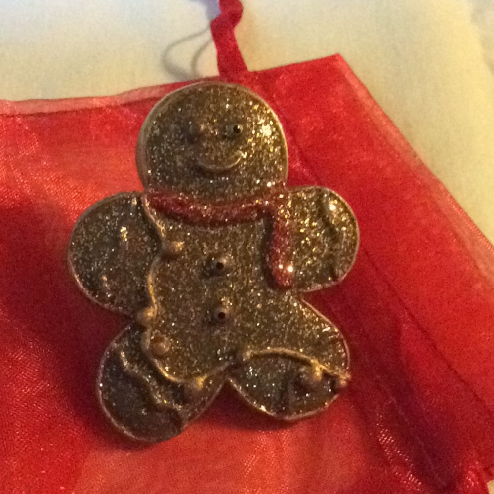 Vintage Gingerbread Pin